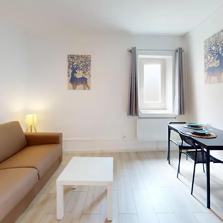 Apartament La Madeleine - *